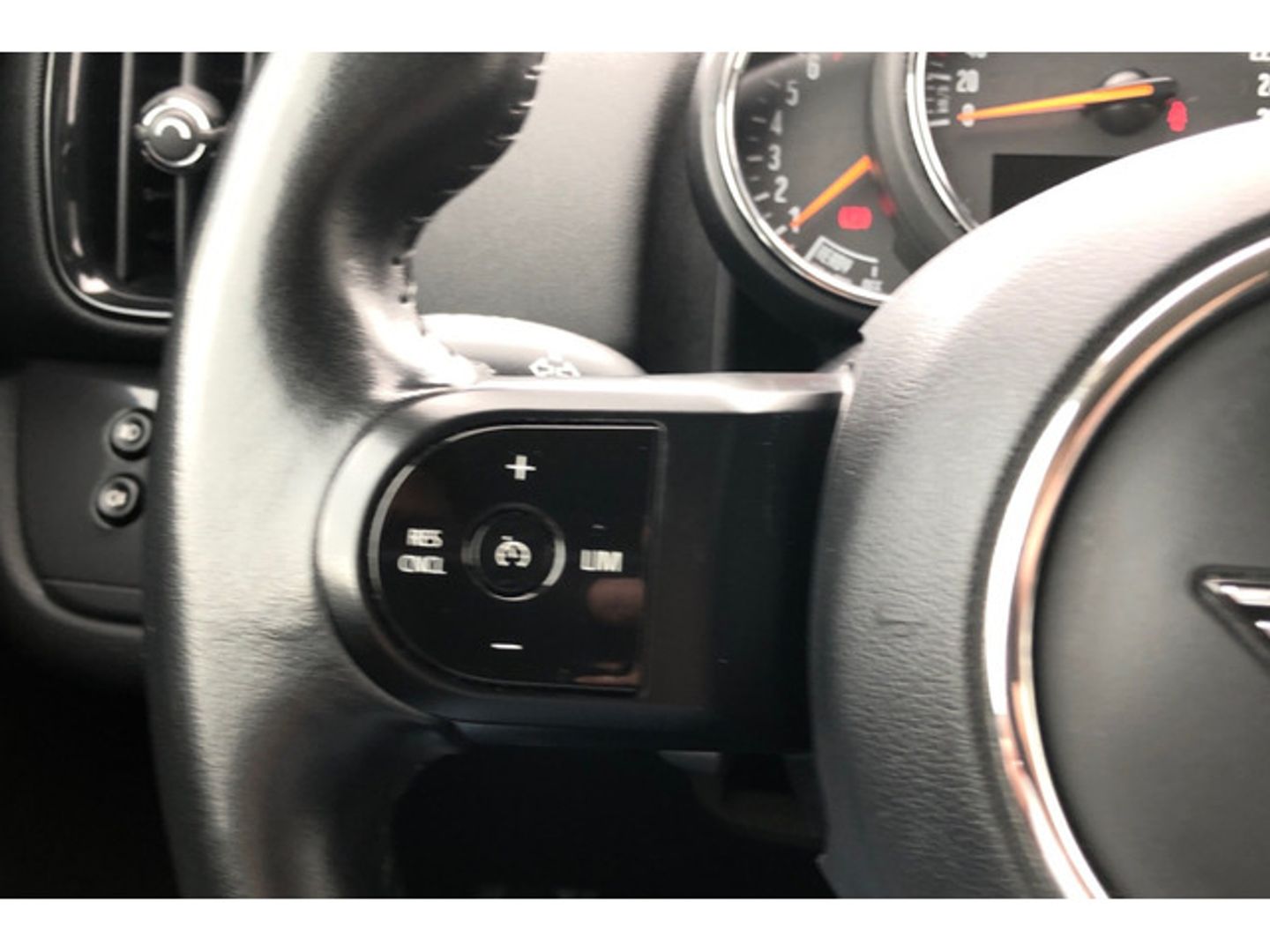 MINI MINI Countryman Cooper 100 kW (136 CV) Verde SUV