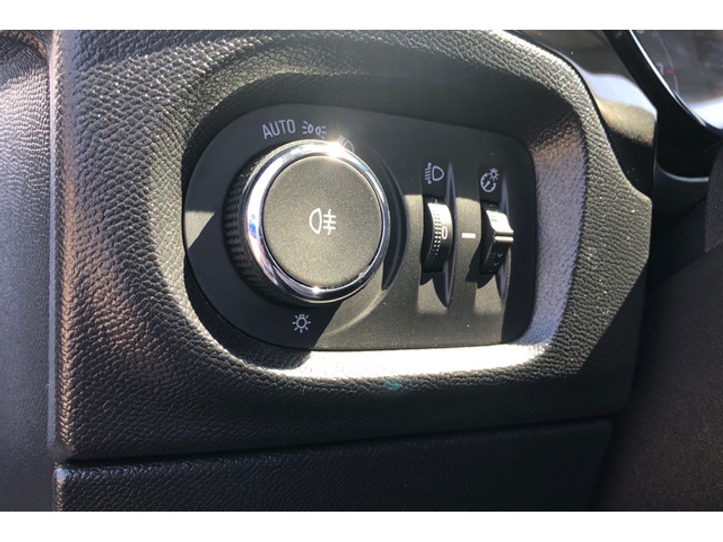 Opel Corsa 1.2 XEL Edition 55 kW (75 CV) Gris Plata Compact