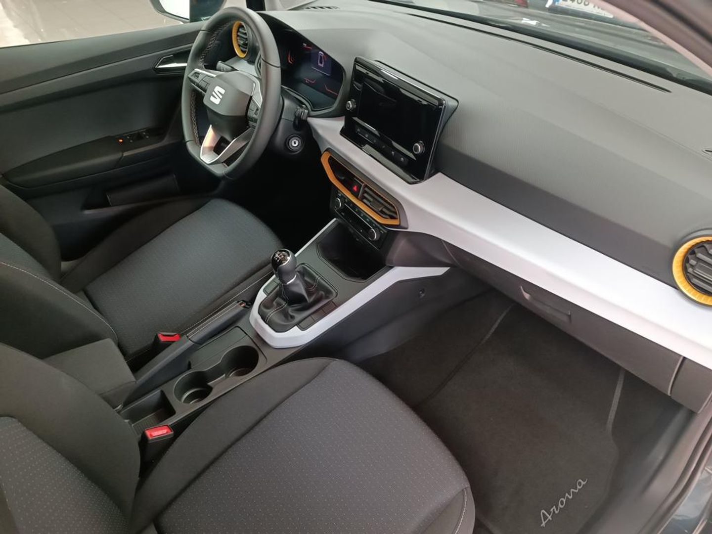 SEAT Arona 1.0 TSI Style Special Edition 85 kW (115 CV) Gris SUV