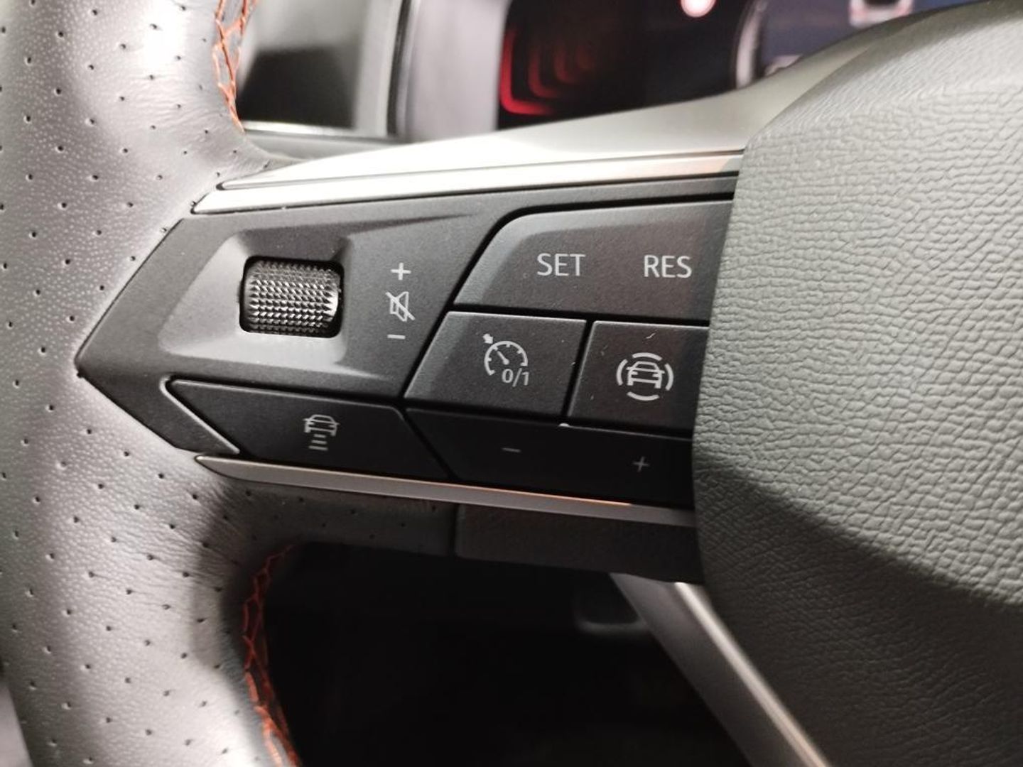 SEAT Arona 1.0 TSI FR XM 85 kW (115 CV) Negro SUV