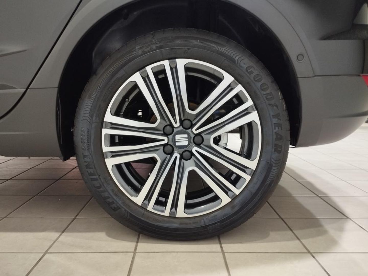 SEAT Arona 1.0 TSI FR XM 85 kW (115 CV) Negro SUV