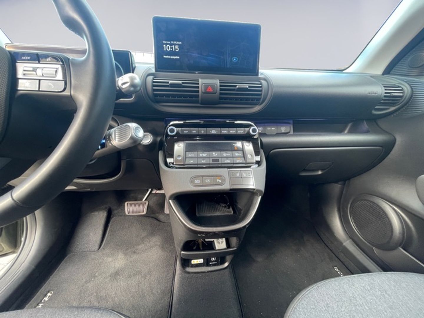Hyundai Inster 49KWH Tecno 85 kW (115 CV) Verde SUV
