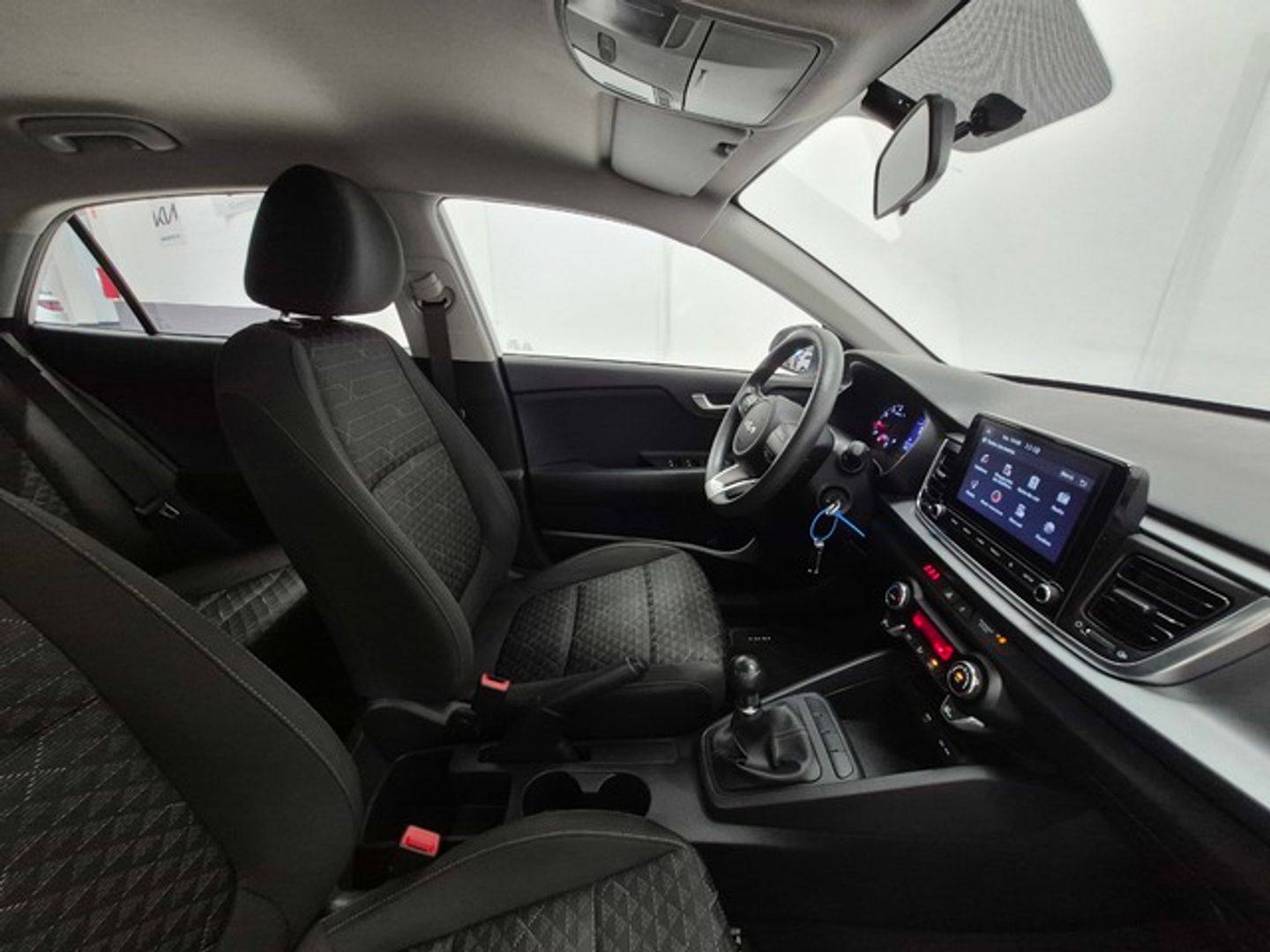Kia Rio 1.2 DPi Concept 62 kW (84 CV) Blanco Compact