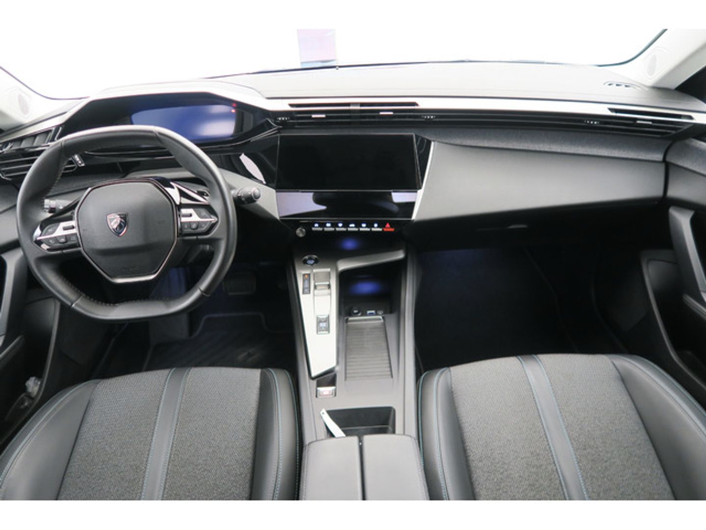 Peugeot 308 PureTech 130 S&S Allure Pack EAT8 96 kW (130 CV) Negro Compact