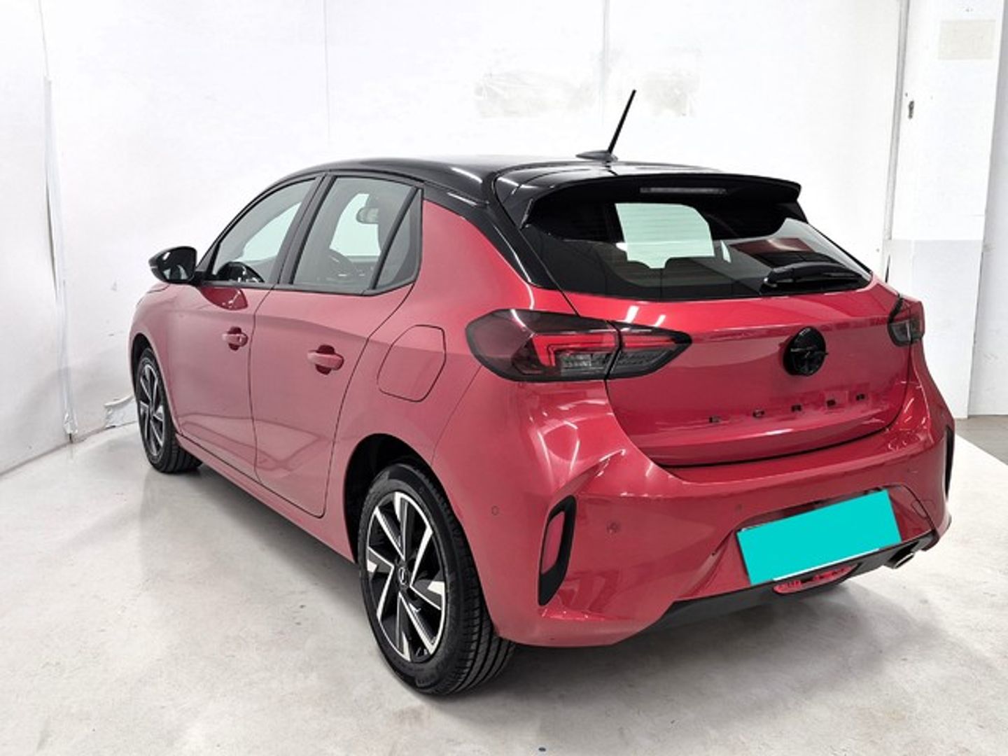 Opel Corsa 1.2 T XHL GS 74 kW (100 CV) Rojo Sedan