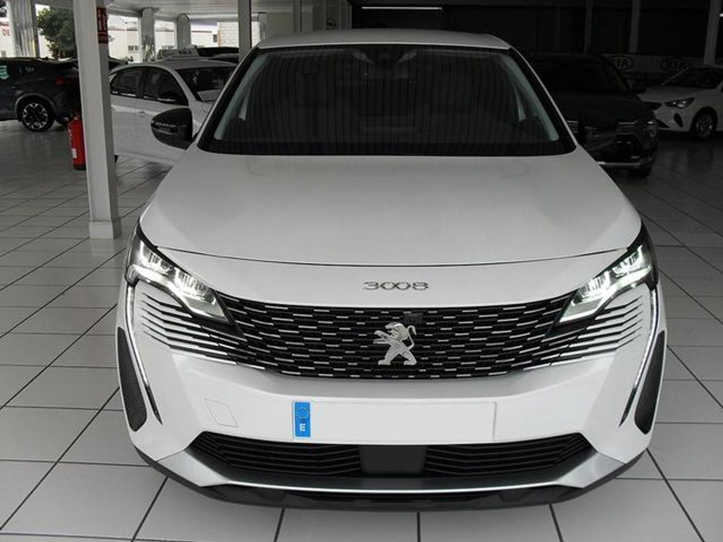 Peugeot 3008 BlueHDi 130 S&S Allure Pack 96 kW (130 CV) Blanco All Terrain / Pick-up