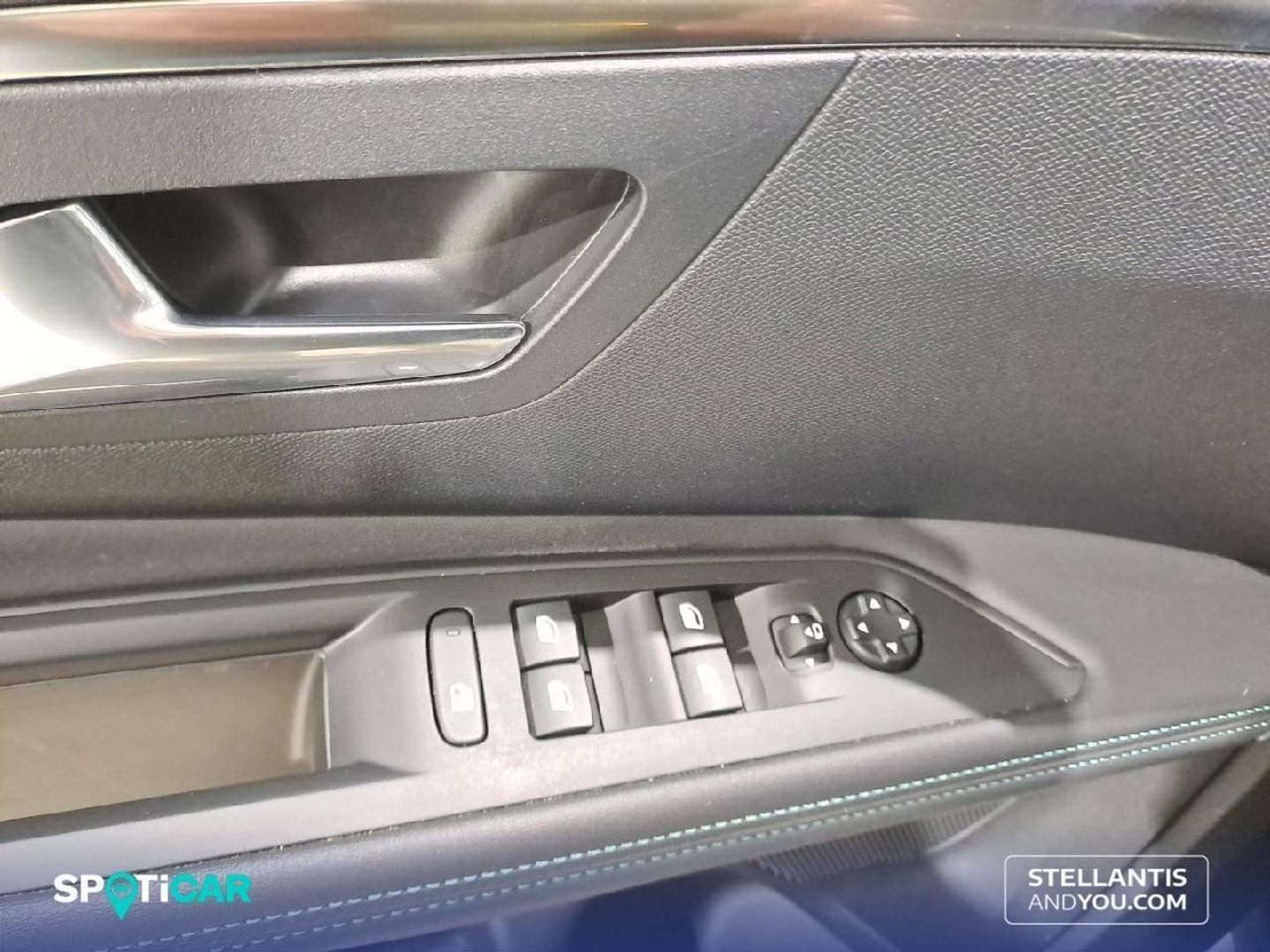 Peugeot 3008 BlueHDi 130 S&S Allure Pack EAT8 96 kW (130 CV) Blanco All Terrain / Pick-up