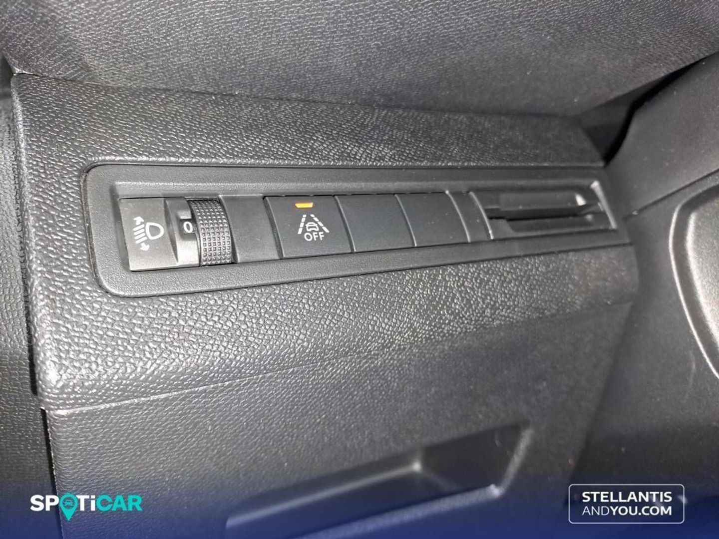 Peugeot 3008 BlueHDi 130 S&S Allure Pack EAT8 96 kW (130 CV) Blanco All Terrain / Pick-up