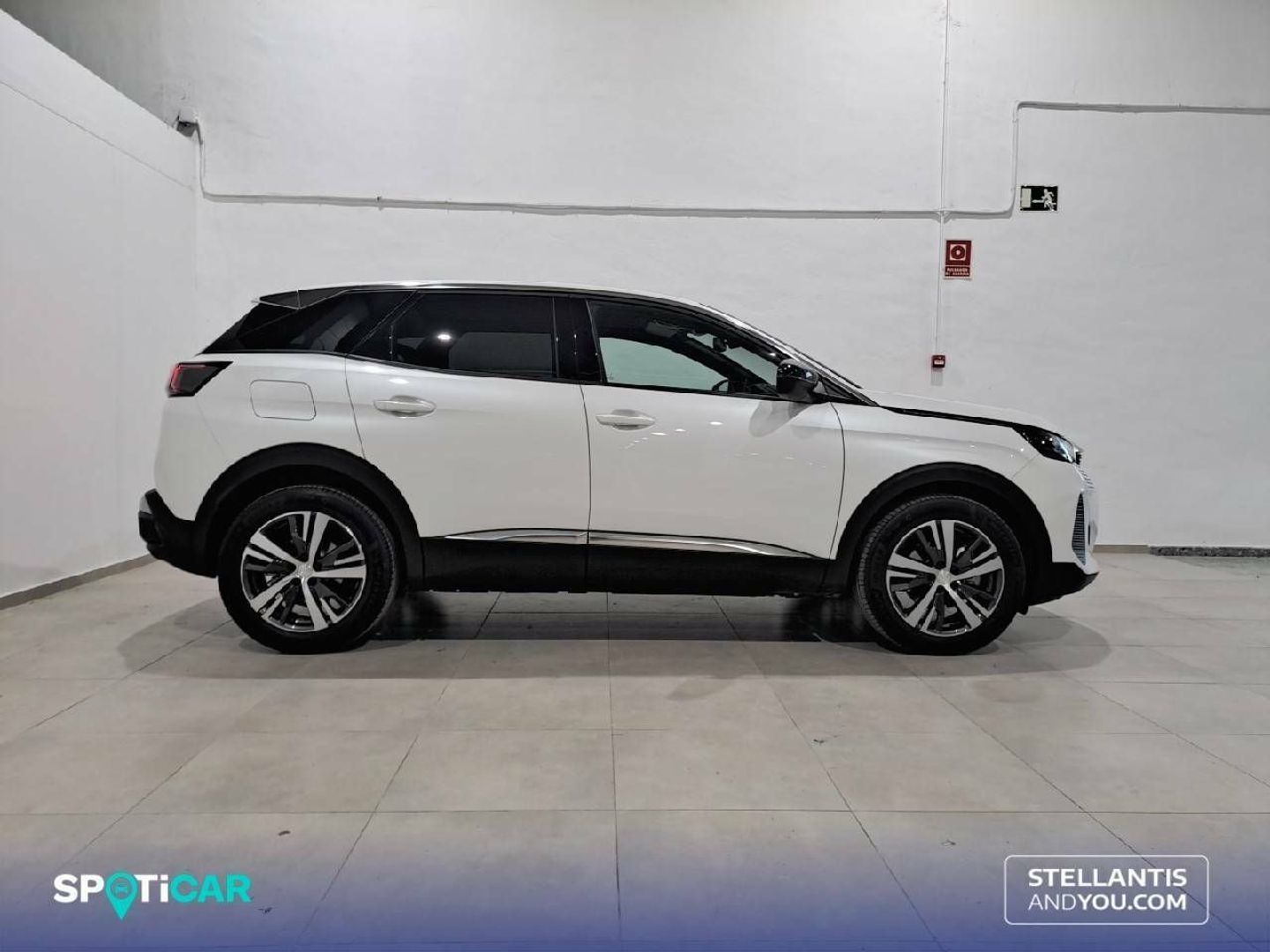 Peugeot 3008 BlueHDi 130 S&S Allure Pack EAT8 96 kW (130 CV) Blanco All Terrain / Pick-up