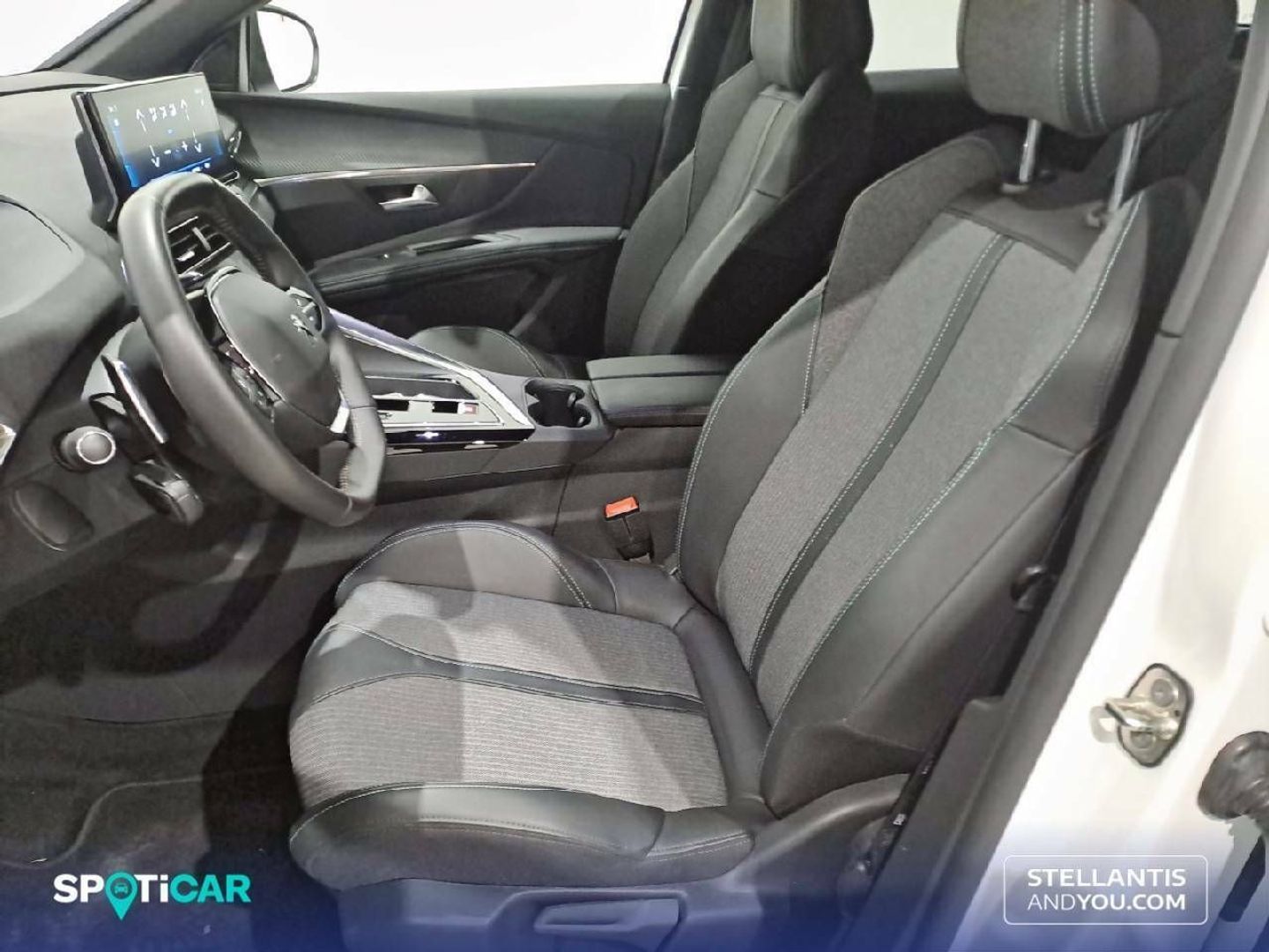 Peugeot 3008 BlueHDi 130 S&S Allure Pack EAT8 96 kW (130 CV) Blanco All Terrain / Pick-up