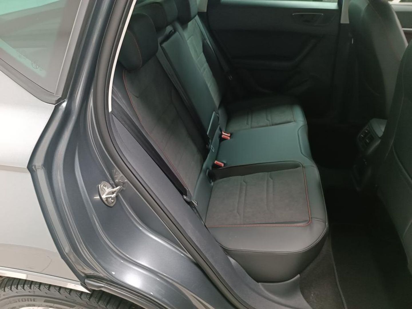 SEAT Ateca 1.5 TSI S&S FR Special Edition DSG 110 kW (150 CV) Gris All Terrain / Pick-up